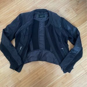 BNCI// Cropped black jacket